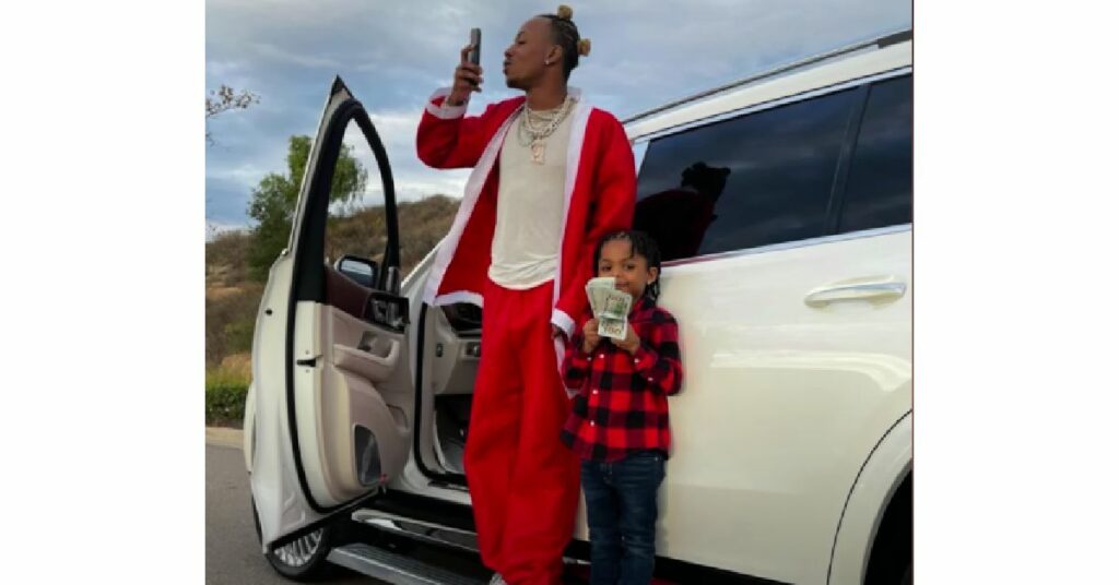 Rich The Kid with his Mercedes GLS600