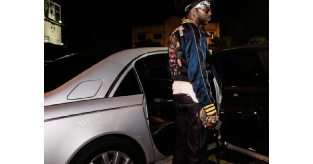 2 Chainz with his Mercedes-Maybach 62S