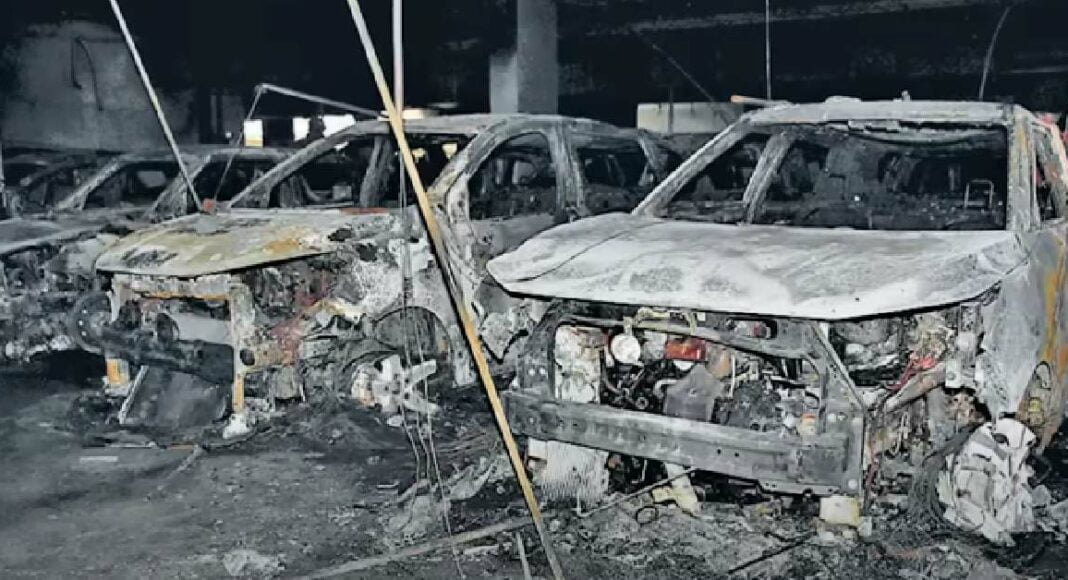 Businessman Burns Maruti Ertiga in a Parking Lot