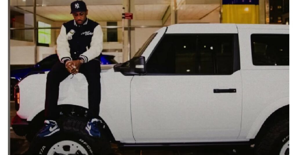 Fabolous with his Ford Bronco