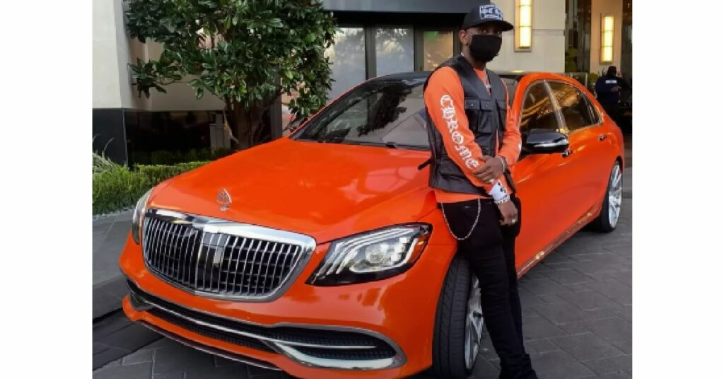 Fabolous with his Mercedes-Maybach S600