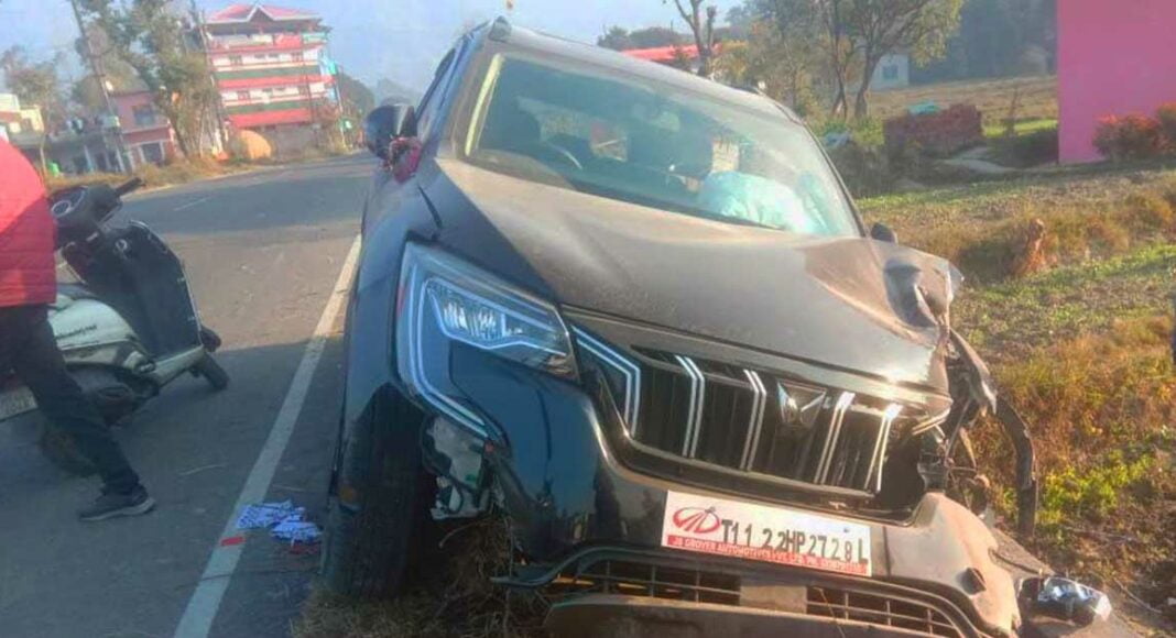 Mahindra XUV700 Crashes as Driver Tests ADAS