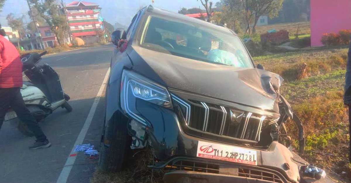 Mahindra XUV700 Crashes as Driver Tests ADAS