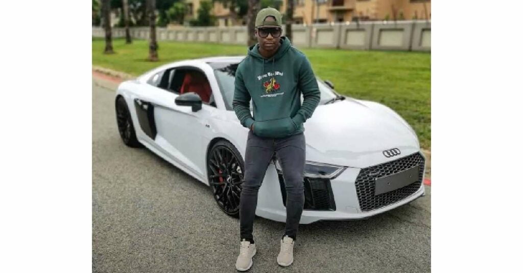 NaakMusiQ with his Audi R8