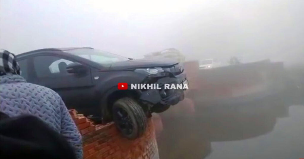 Tata Nexon Hangs on a Bridge Due to Fog