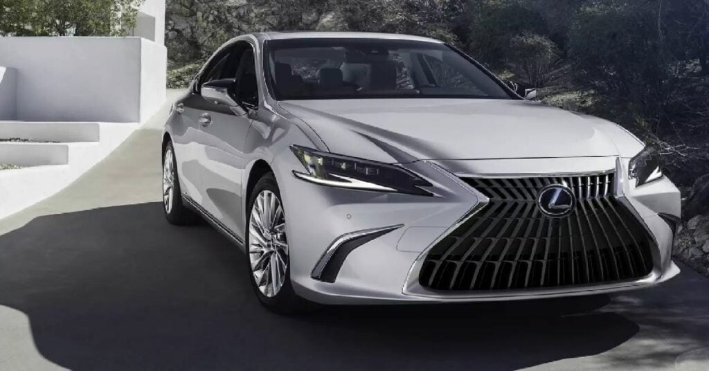 Lexus ES