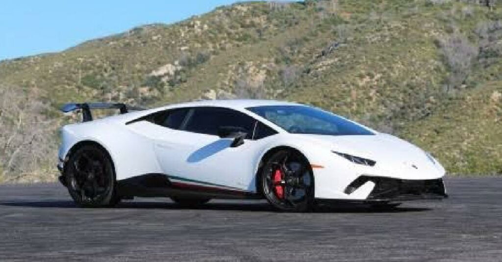 Doja Cat with her Lamborghini Huracan Performante