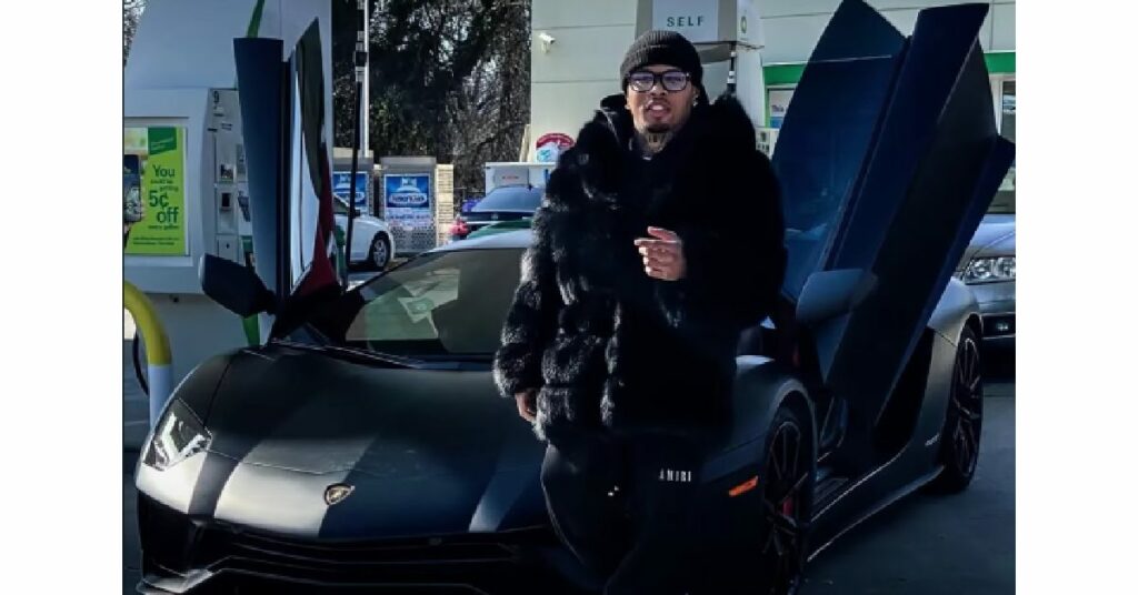 Gervonta Davis with his Lamborghini Aventador