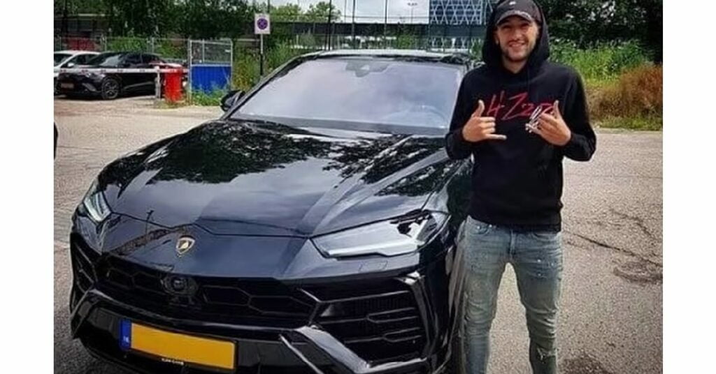 Hakim Ziyech with his Lamborghini Urus