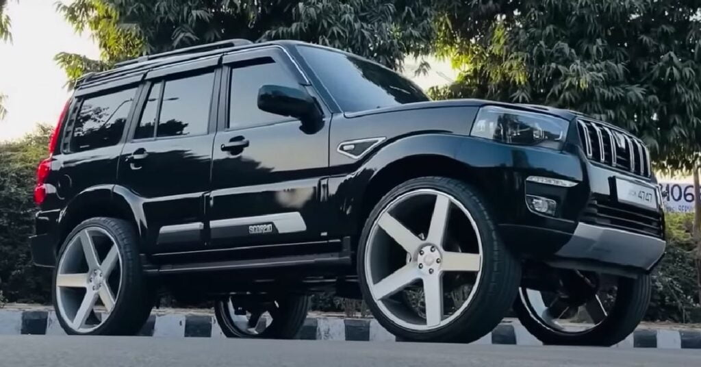 Mahindra Scorpio Classic with 26-inch Alloys