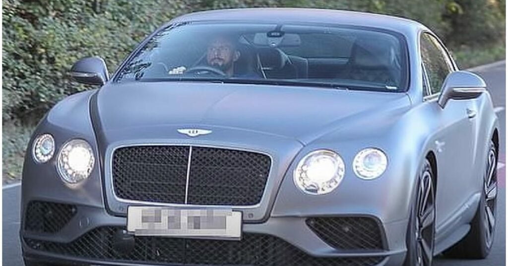 Olivier Giroud with his Bentley Continental GT