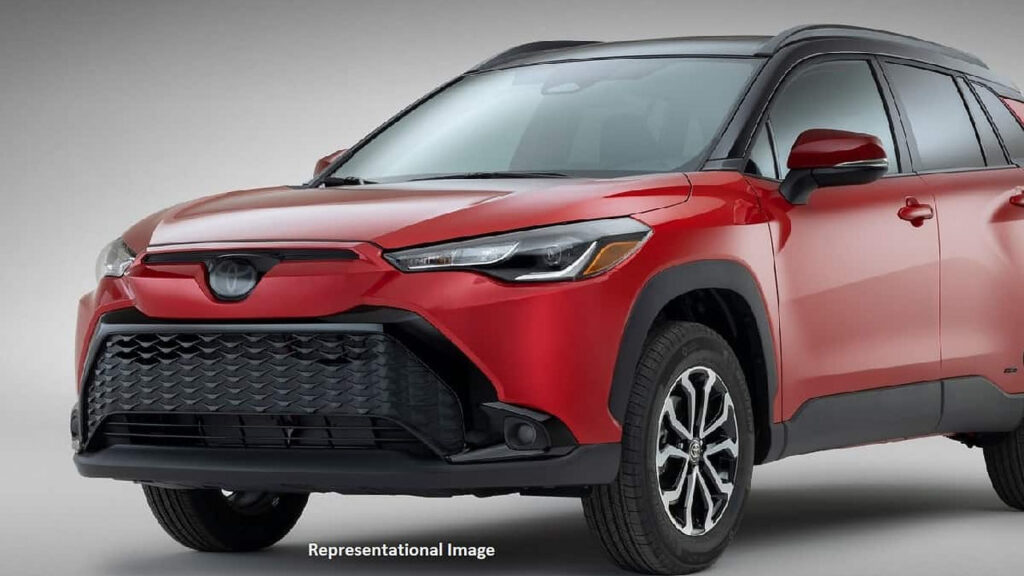 Toyota Is Bringing New Mahindra XUV700 Rival SUV