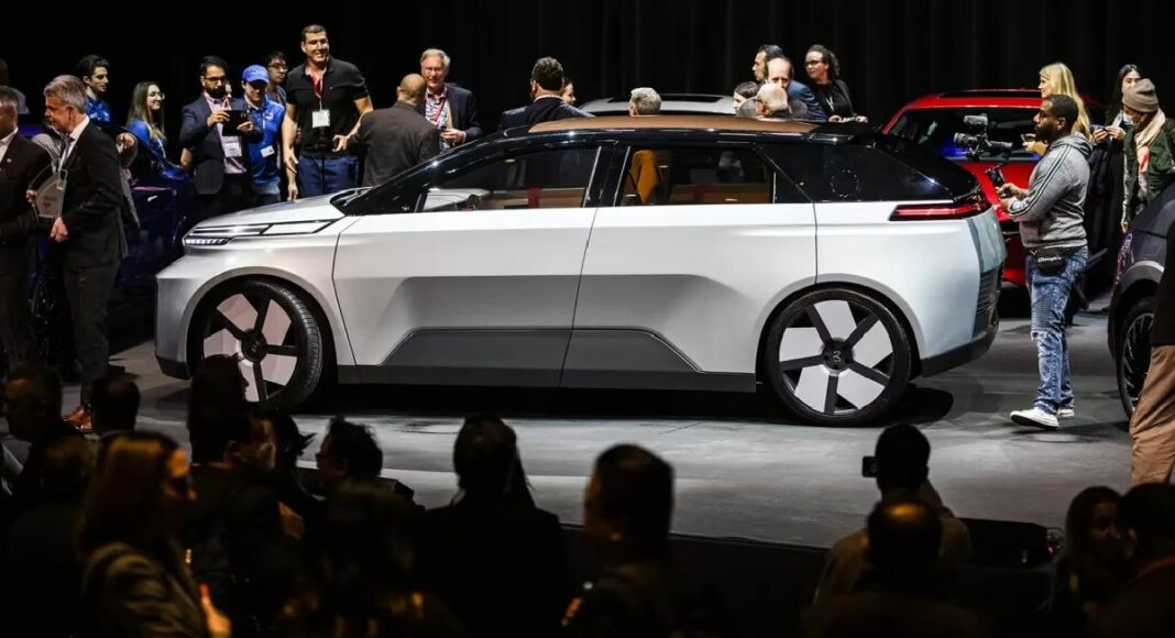 Project Arrow Electric Car Debuts in Canada