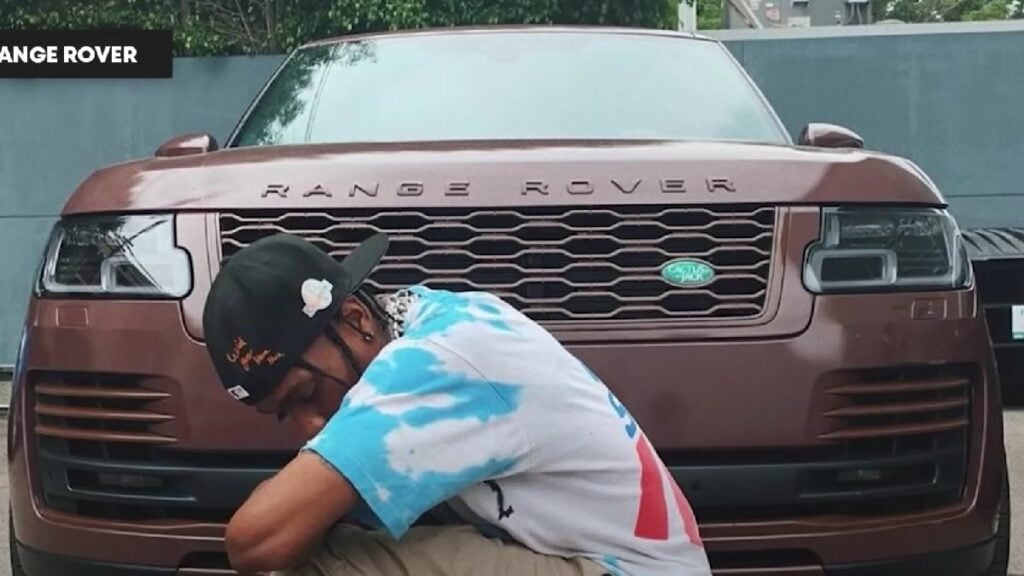 Travis Scott with his Range Rover Autobiography