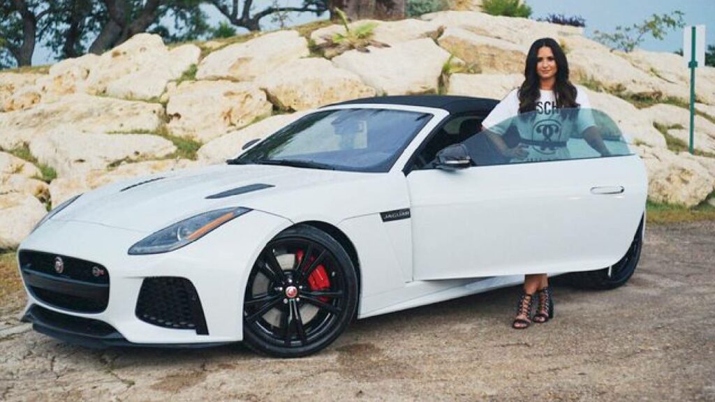 Jaguar F-Type of Demi Lovato