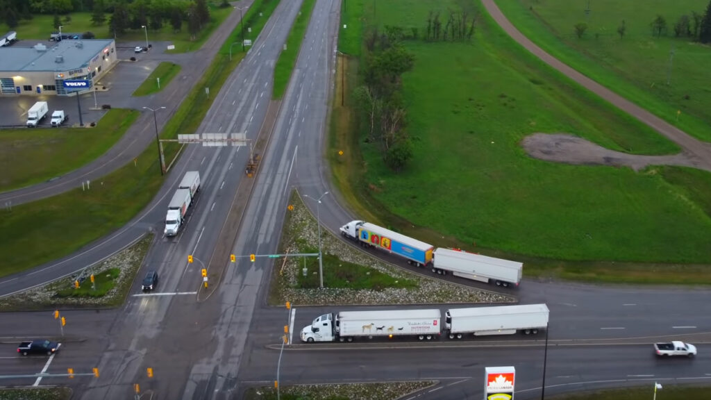 in Canada Pakistani Truck Drivers Work with Indian Drivers