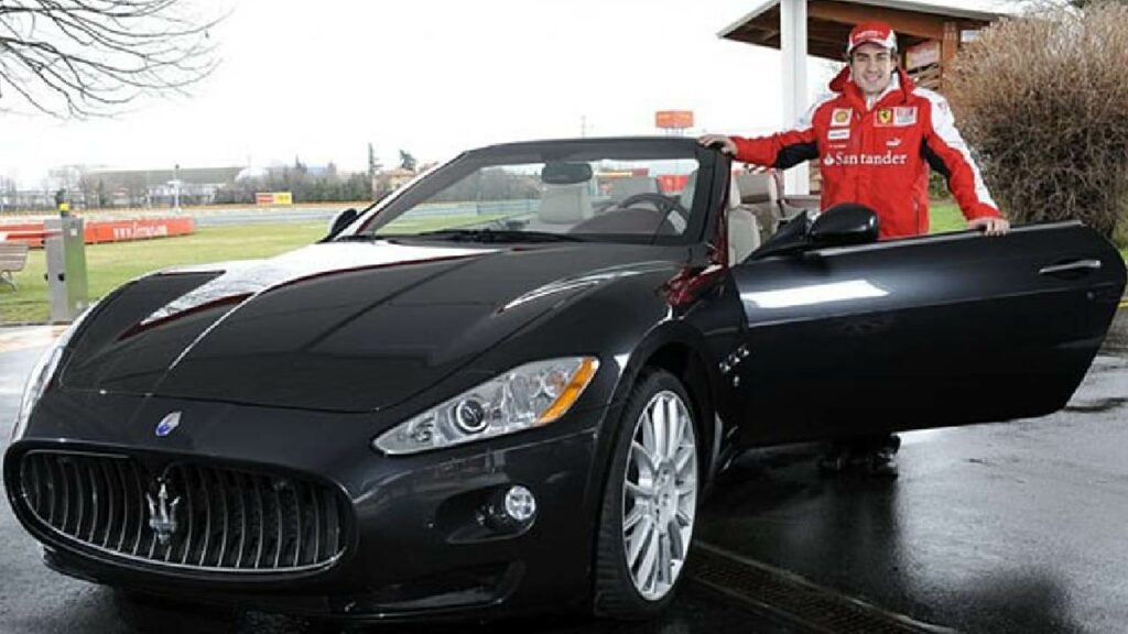 Fernando Alonso with his Maserati GranCabrio