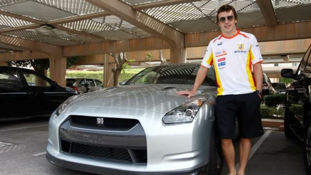 Fernando Alonso with His Nissan Gt r