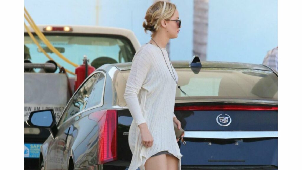 Jennifer Lawrence with her Cadillac ELR Coupe
