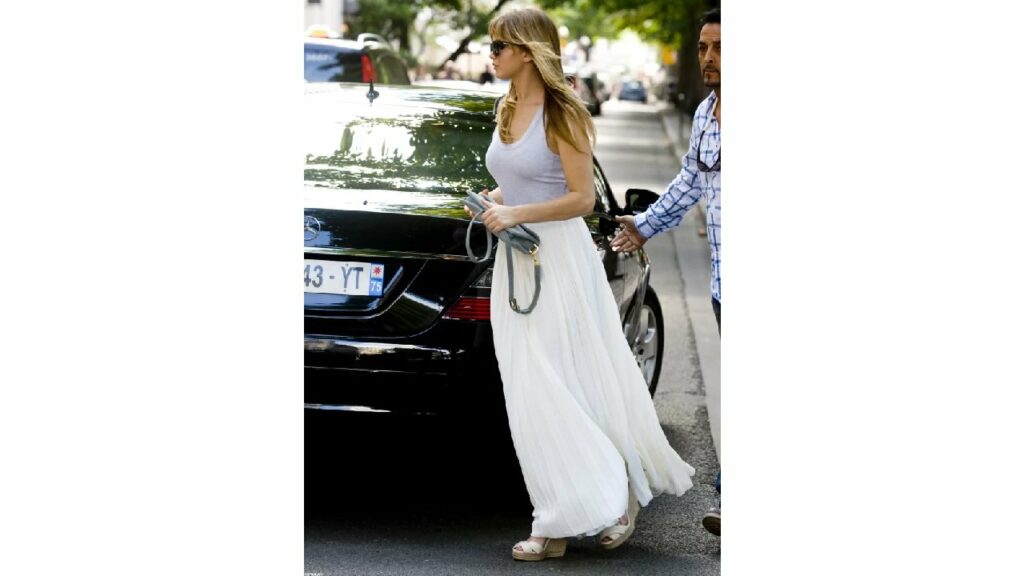 Jennifer Lawrence with her Mercedes-Benz S-Class