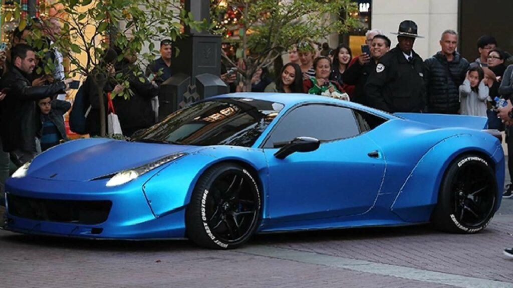 Blue Ferrari of Justin Bieber