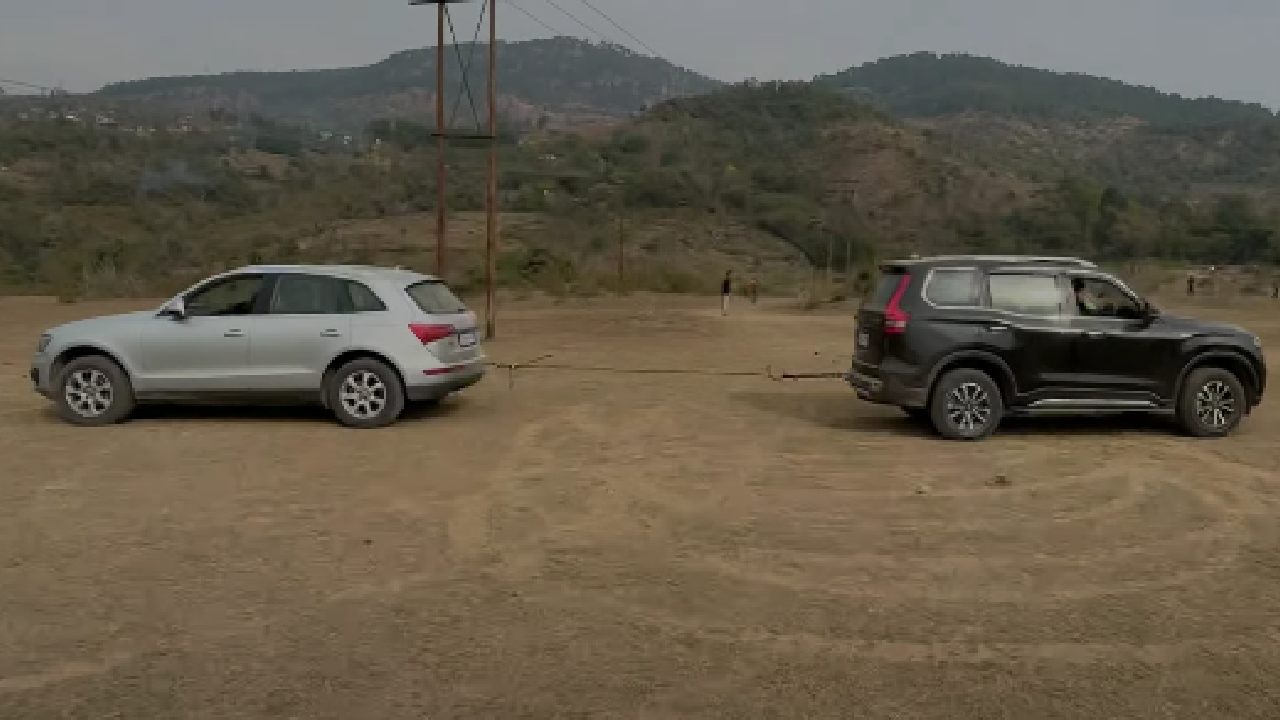 Mahindra Scorpio N and Audi Q5 Tug of War