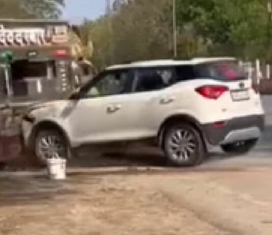 Mahindra XUV300 Rams Faluda Stall