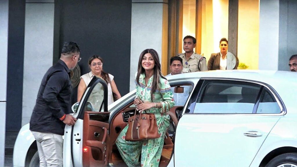 Shilpa Shetty Seen in Bentley Flying Spur