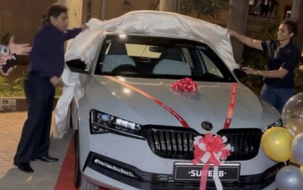 skoda superb delivery Johnny lever