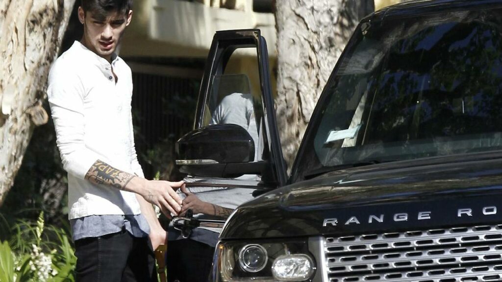 Range Rover SV Autobiography of Zayn Malik