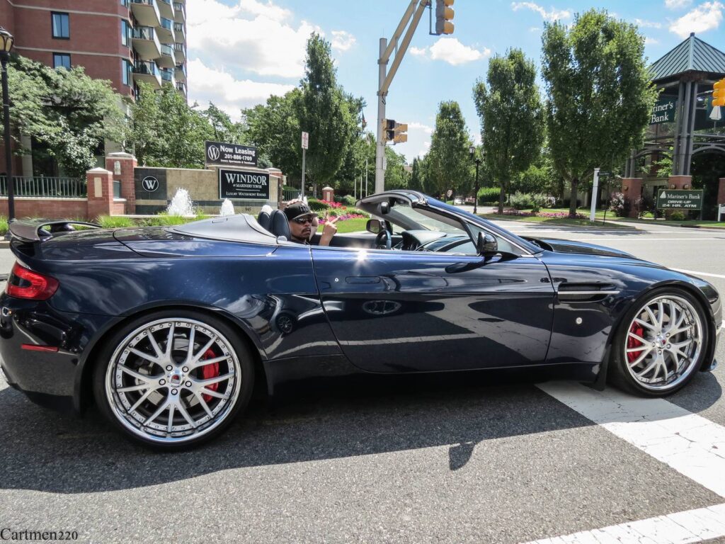 Aston Martin Vantage Roadster of Ice t