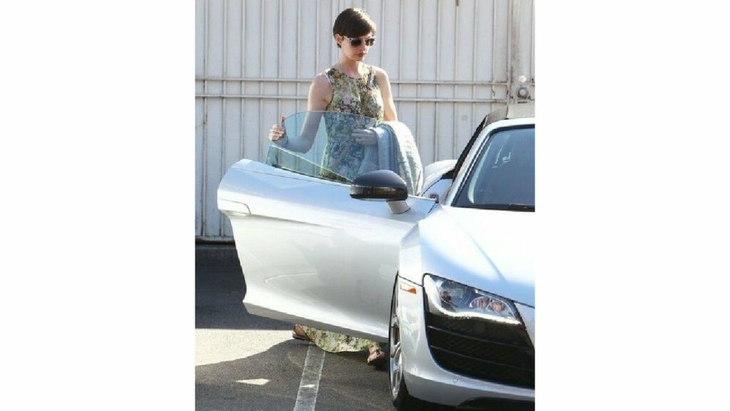 Audi R8 Spyder of Anne Hathaway