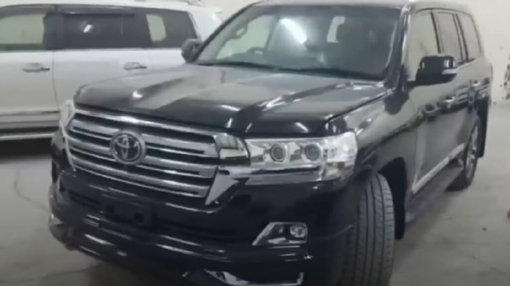 Toyota Land Cruiser of Atique Ahmed