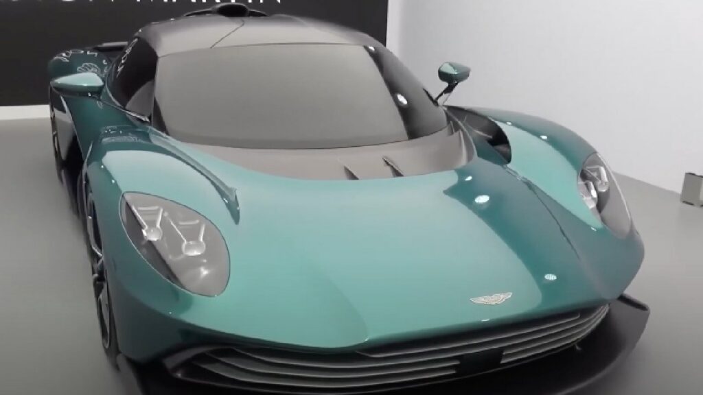 Aston Martin Valhalla