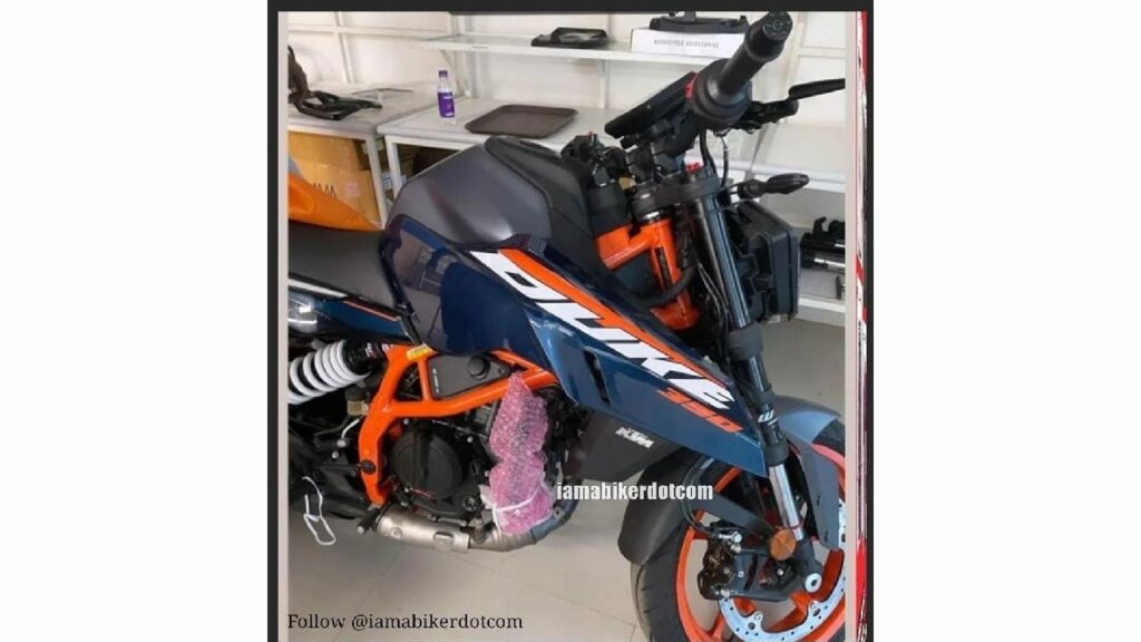 Next-Gen KTM 390 Duke Spied