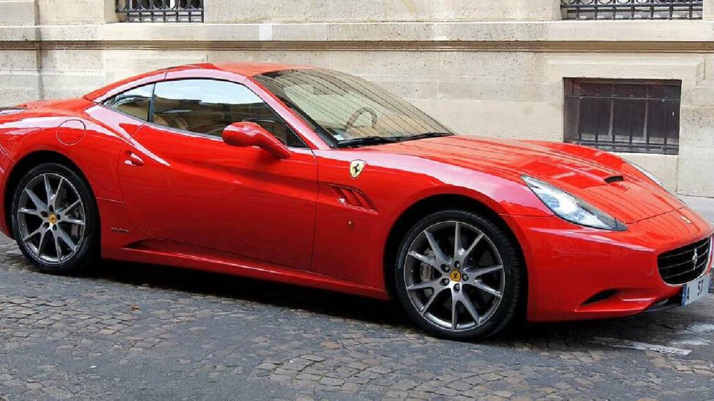 Ryan Serhant in Ferrari California