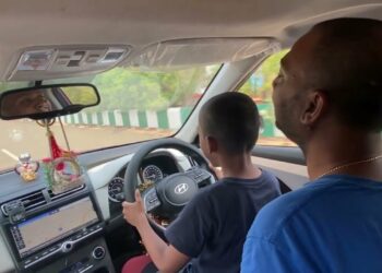 6 Year Old Drives Hyundai Creta on Indian Roads