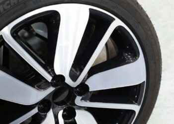 diamond cut alloy wheels