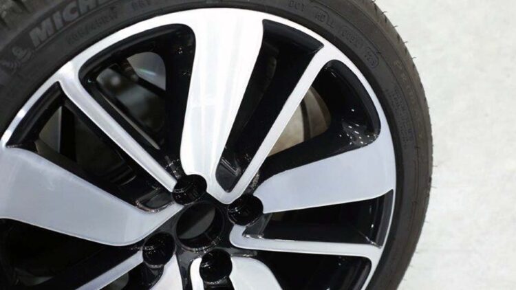 diamond cut alloy wheels