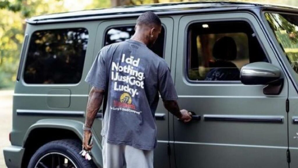 Ivan Toney with Mercedes G-Wagon