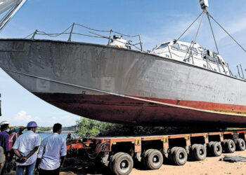 This Volvo Truck Is Carrying 60-tonnes Indian Navy Warship Though Village Roads In Kerala