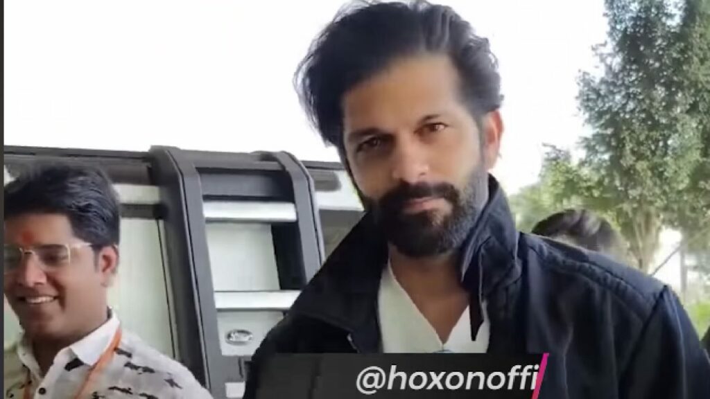 Amit Thackeray with his Land Rover Defender