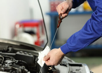 How To Check Engine Oil level Of Your Car Correctly - All About Buying & Selling of Used Cars