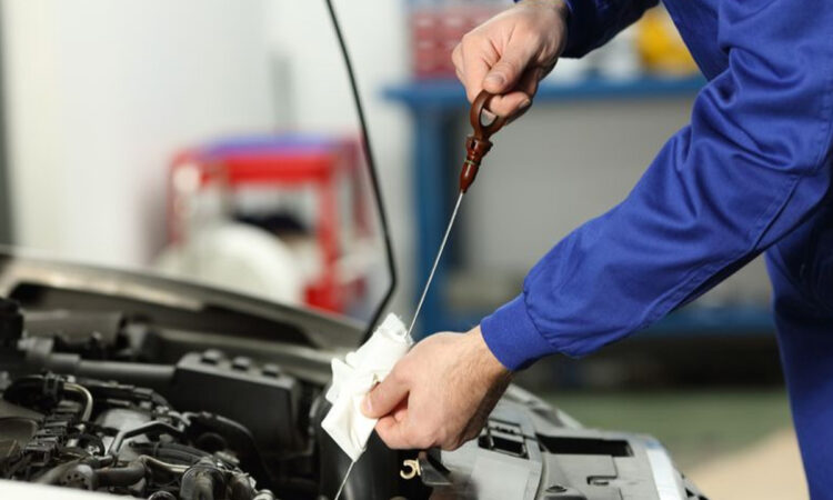 How To Check Engine Oil level Of Your Car Correctly - All About Buying & Selling of Used Cars
