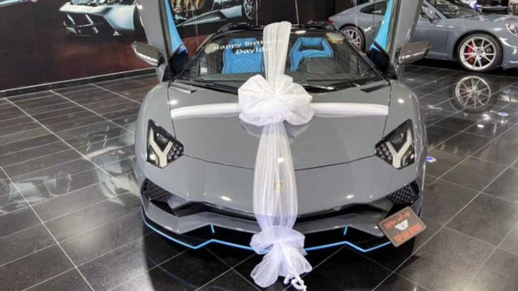 lamborghini aventador davido
