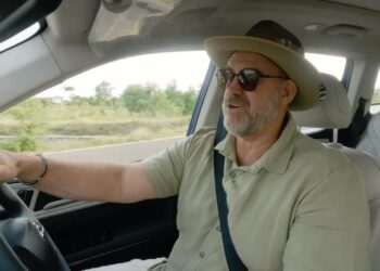 Australian Cricketer Matthew Hayden Tests Scorpio-N and XUV700 SUVs