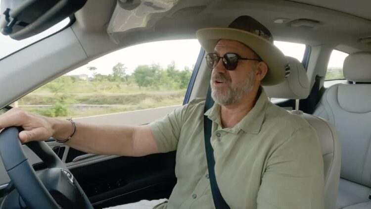 Australian Cricketer Matthew Hayden Tests Scorpio-N and XUV700 SUVs
