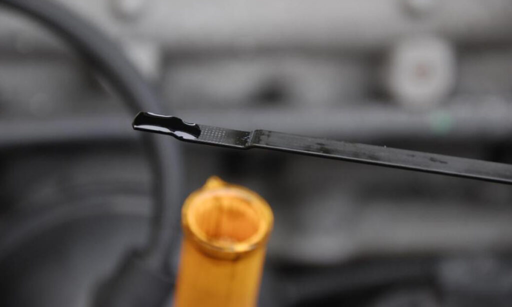 How To Check Engine Oil level Of Your Car Correctly - All About Buying & Selling of Used Cars