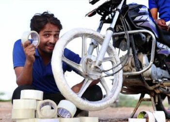 YouTuber Wraps Bike Tyre with Tape