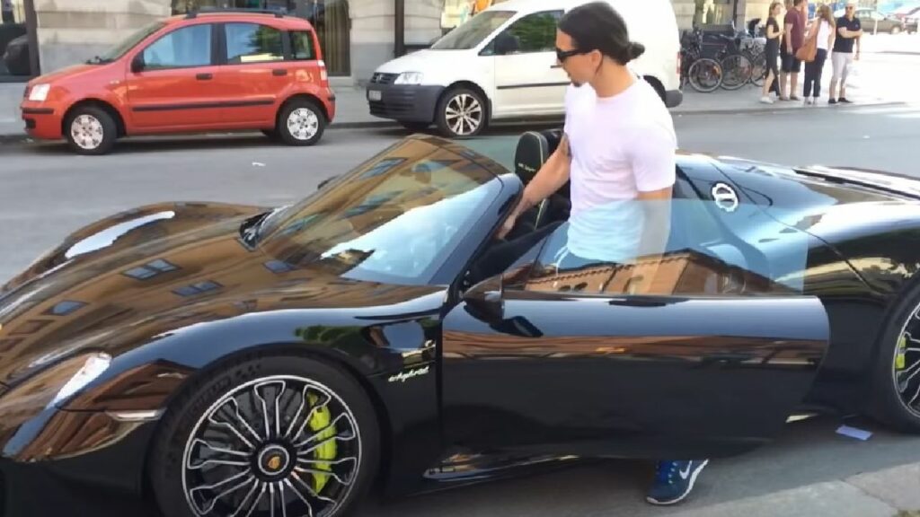 Zlatan Ibrahimovic with his Porsche 911 Targa 4S Heritage Design